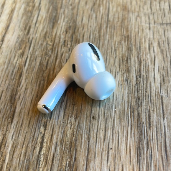 Apple Airpods Pro Left Ear Bud 